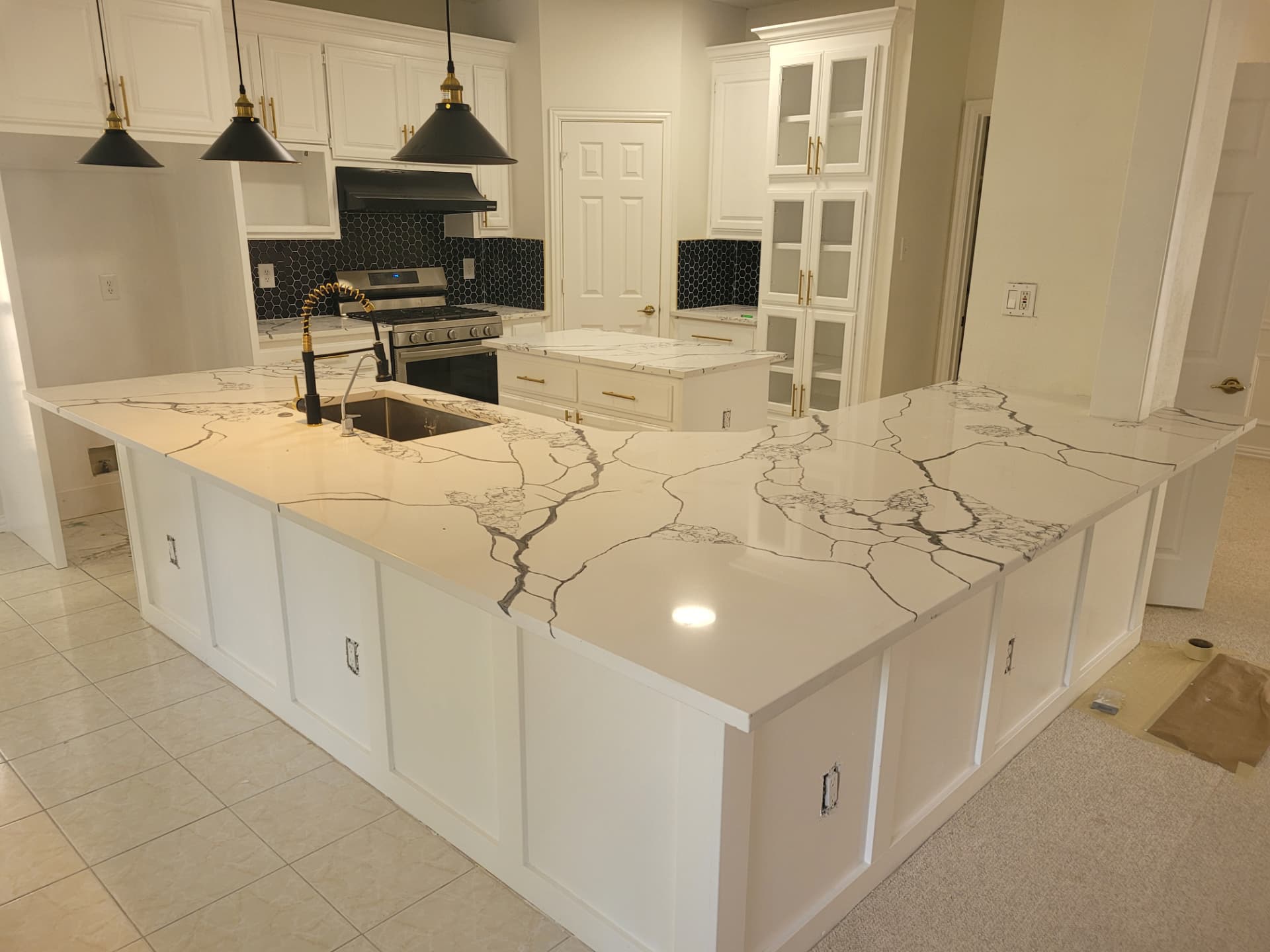 Marble kitchen island countertop